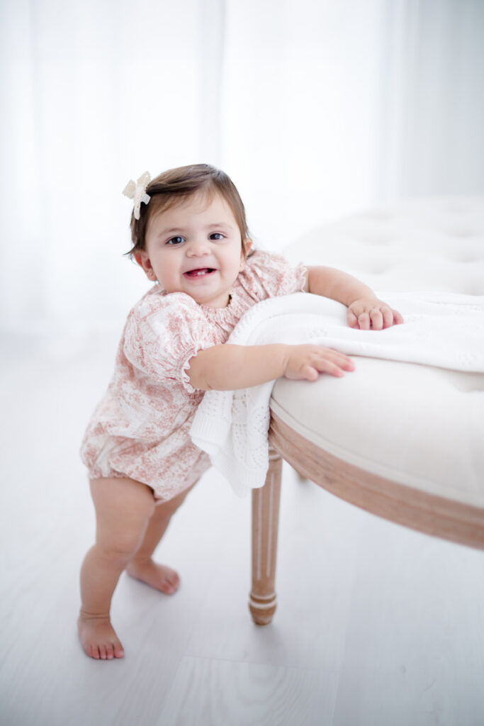 beautiful little girl on her first birthday in fairfield county studio

