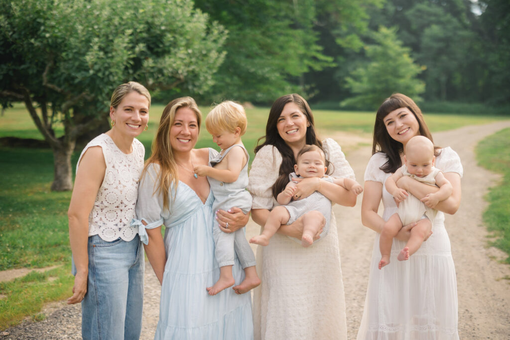 Connecticut extended family portraits featuring multiple family groupings